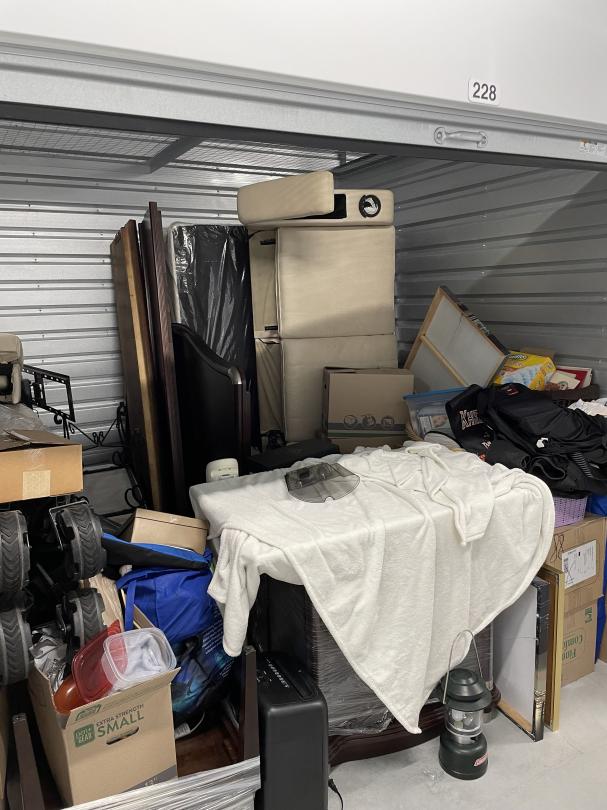 Storage Unit Auction in Bradenton, FL at Safeguard Self Storage